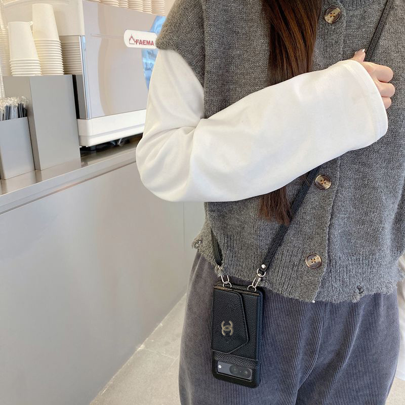 Chanel Luxury designer iPhone 16 15 14 17 case hülle coque