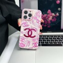 Chanel Luxury designer iPhone 16 plus 15 pro max 16 15 14 case coque cover Luxury iPhone 16 15 Pro max 14 13 Case Back Cover coque  ledertasche original luxury fake case iphone16 pro max 14 15/15 16 plus pro max shell Luxury Case Back Cover schutzhülle