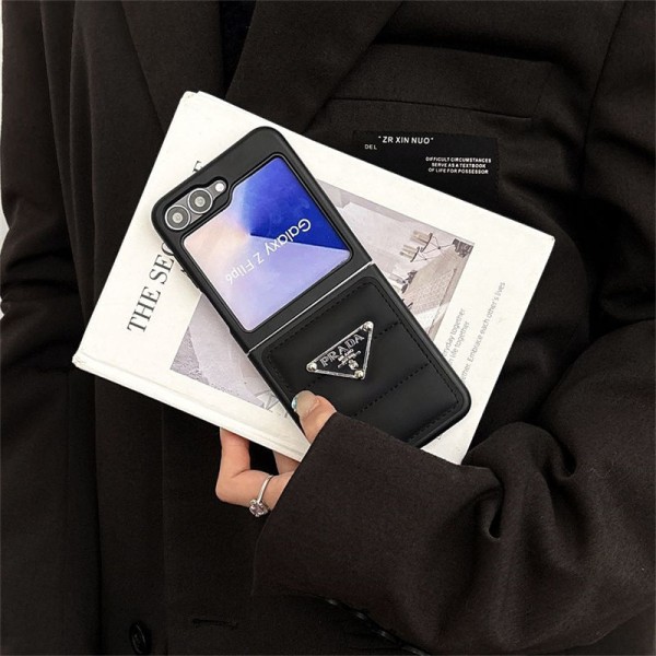 Prada Galaxy Z Flip 3 4 5 6 5G Case coque hulle  Luxury samsung z flip 5 4 fold6  Case Back Cover schutzhülle original luxury fake case samsung  z flio 4 5  6 cover shell  Luxury samsung z flip 6 5 4 3 fold 4 5 6 phone case Case Back Cover 